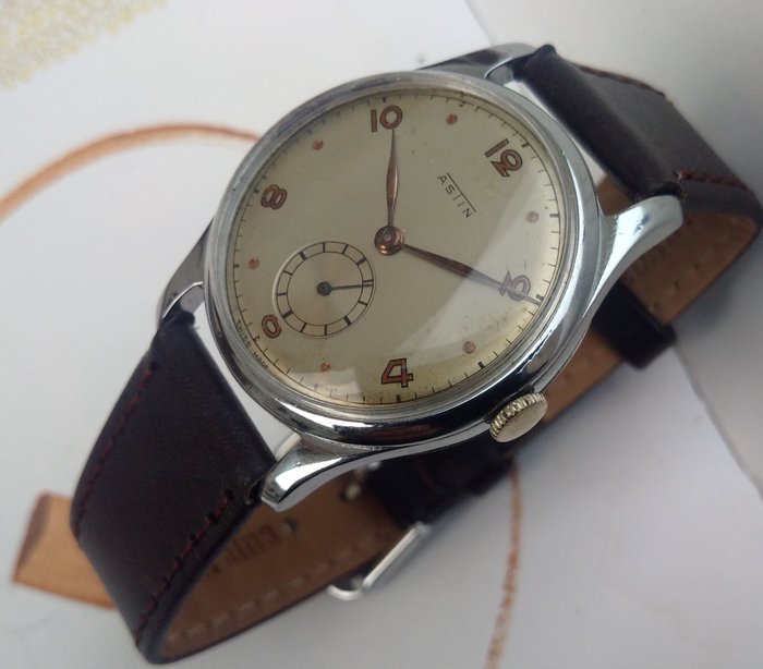 Astin Watch S.A. La Chaux-de-Fonds  - military - Herren - 1901-1949