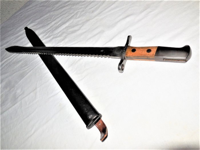 Old Swiss pioneer bayonet M 1914 with sheath and serrated back