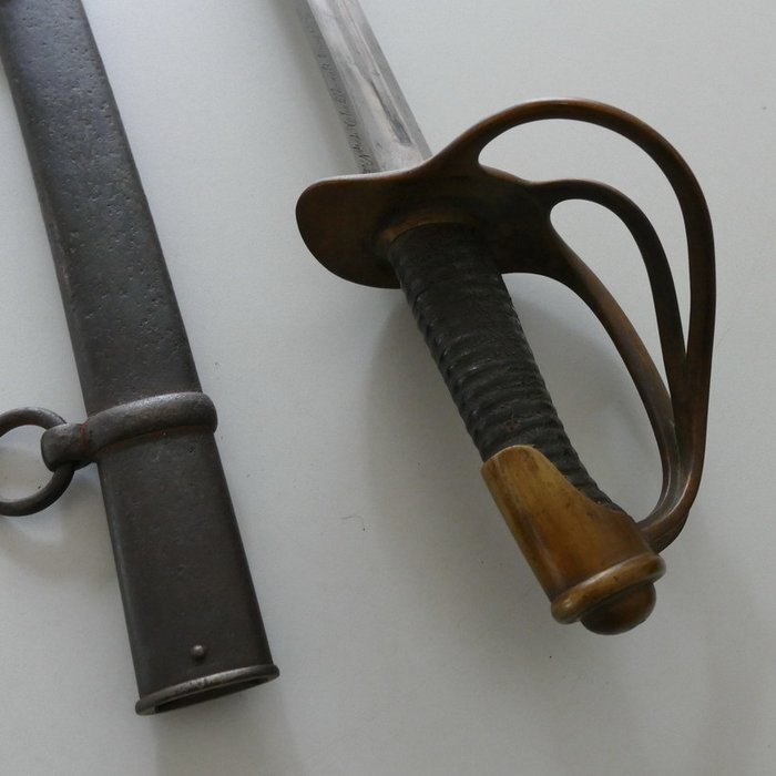French Sabre M 1822 for cavalry troops with manufacturer