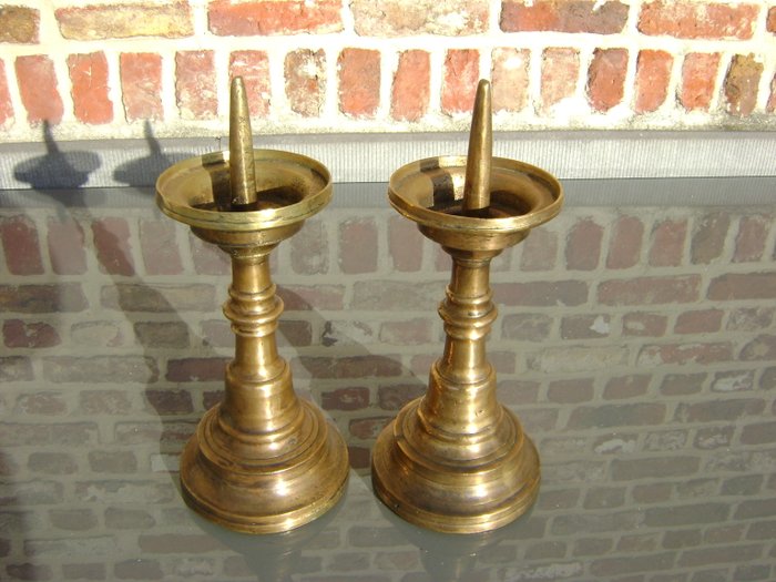 Two bronze candlesticks - 16th/early 17th century