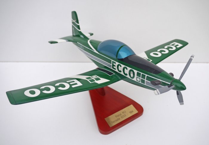 Promotional model airplane "Pilatus PC7" Patrouille ECCO - 1994