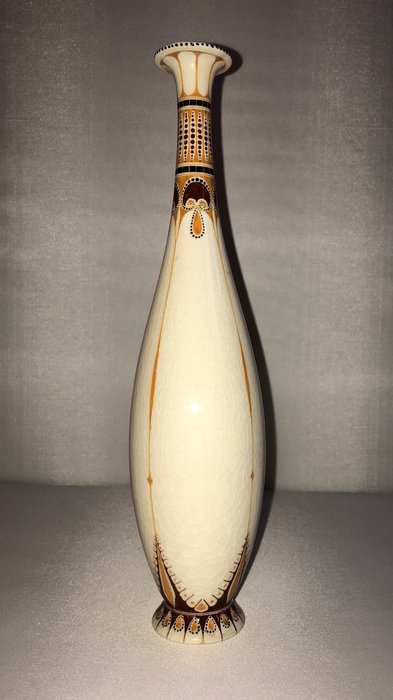 Amphora Holland, Chris van der Hoef - Polychrome earthenware vase