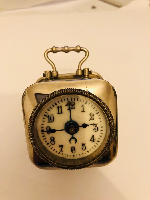 Antique alarm clock German Empire 1939 Second World War