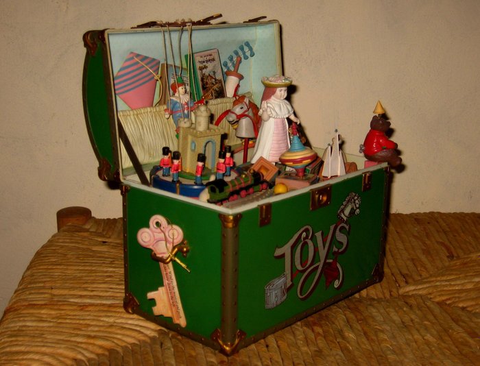 vintage toy boxes