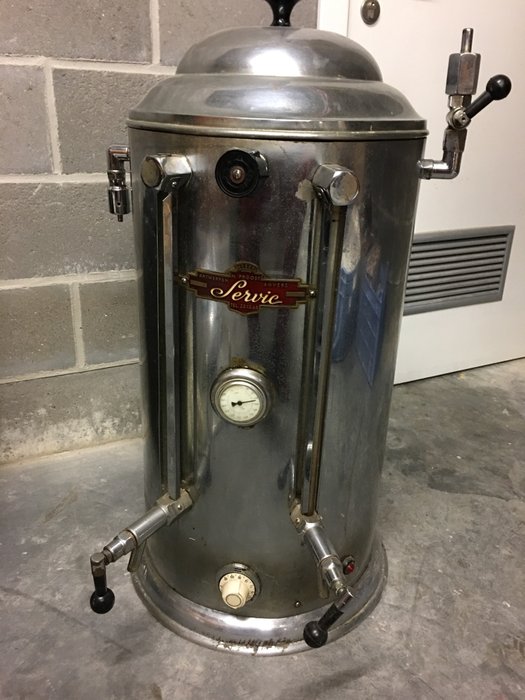 Antieke koffiezetapparaat uit 1950 +/-