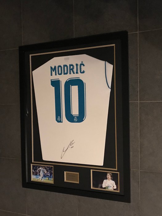 Luka Modric signed framed Real Madrid 