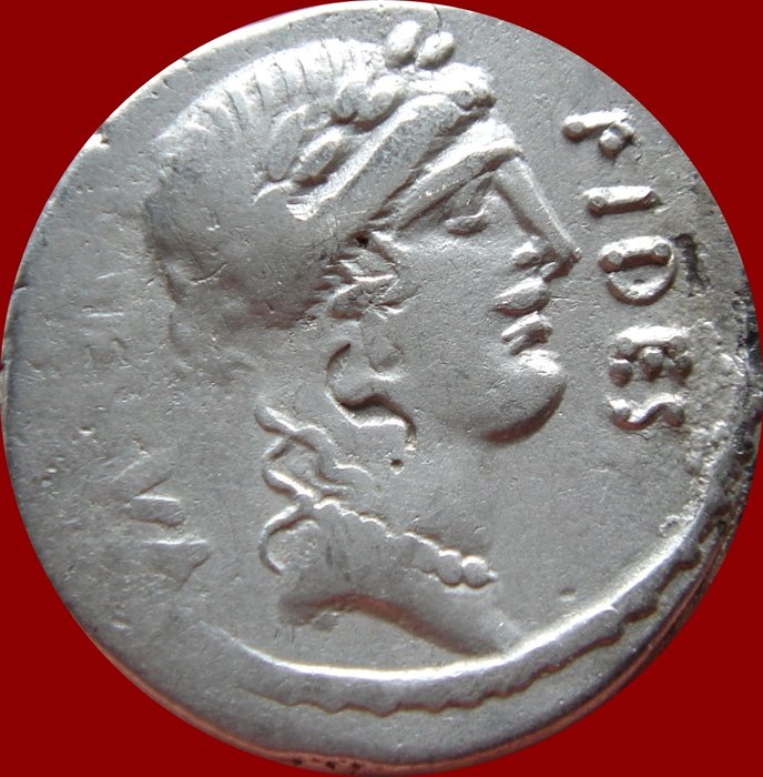 Roman Republic - Licinius Nerva silver denarius (3,60 g 