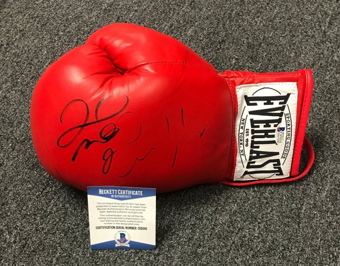 Notorious Conor McGregor Autographed UFC Signed Glove Beckett BAS COA 
