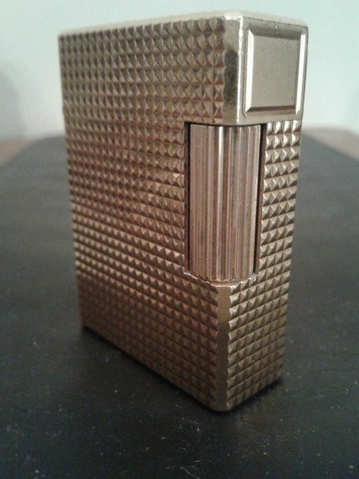 S.T Dupont lighter - line 1 France - iconic  diamond head pattern - gold plated 20 U