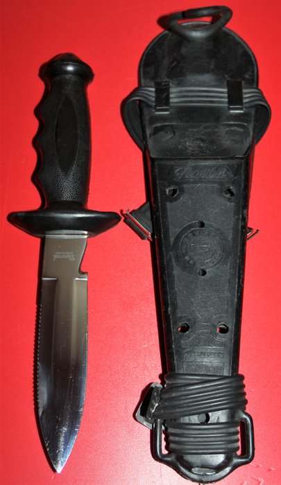 Diving knife by Nemrod, Spain, with scabbard and leg straps, in as good ...