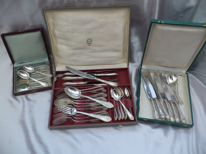 Cutlery case - Russian silver plated antique - 44 pieces MHU 15-20 / MHUU 1-37 / HEPX U1-58