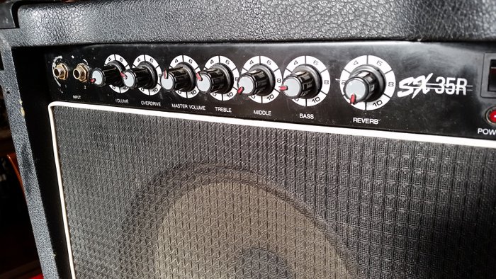 Washburn guitar amplifier SX 35 R - serial number 88080053 - Korea - 1994
