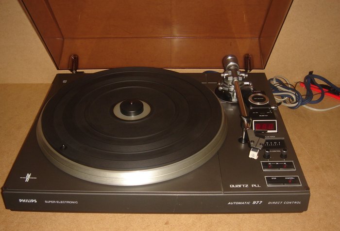 Philips turntable type: 977 Fully automatic