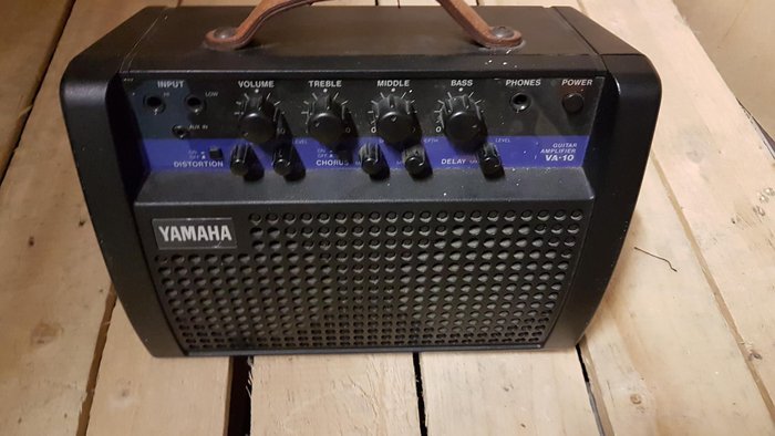 Yamaha VA-10 battery amplifier portable outdoor amplifier
