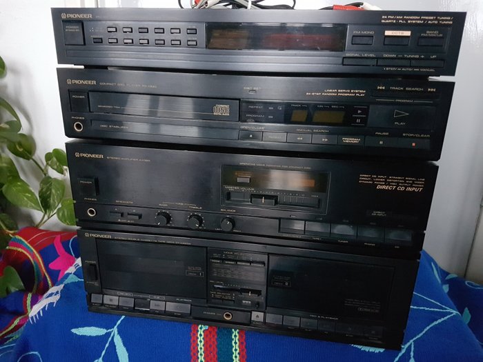 Beautiful vintage Pioneer A-X320 Stereo Amplifier, PD-X520 CD Player, F-X420L Tuner, CT-X420W Double Cassette Deck - 1987s
