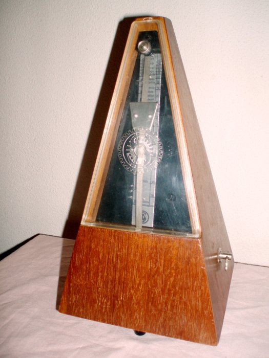 Vintage houten metronome - Made in German Democratic Republic