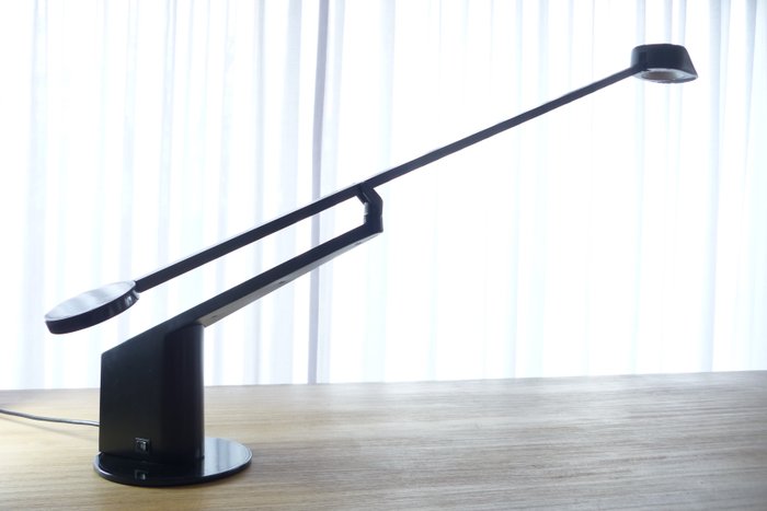 Rodolfo Bonetto for iGuzzini – ALA Desk Lamp
