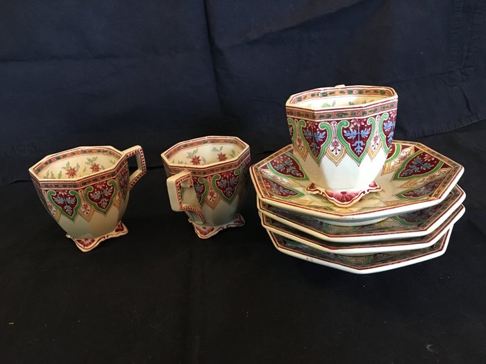 Sarreguemines - 3 coffee cups and 4 saucers Peking style decoration