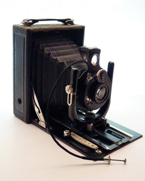 Plate camera "Voigtländer VAG 9x12" with Anastigmat Voigtar 1:6.3 F=13.5 ( 1926 )