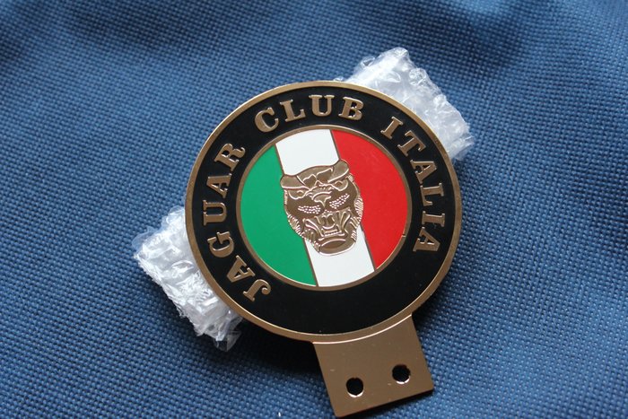distintivo auto Jaguar club italia 