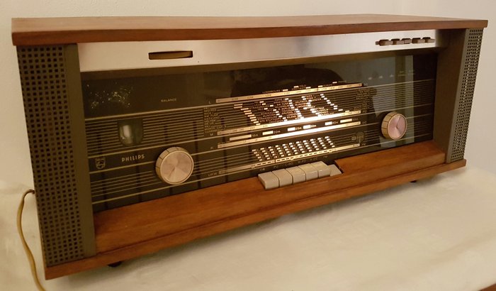 Philips B5X44A stereo tube radio