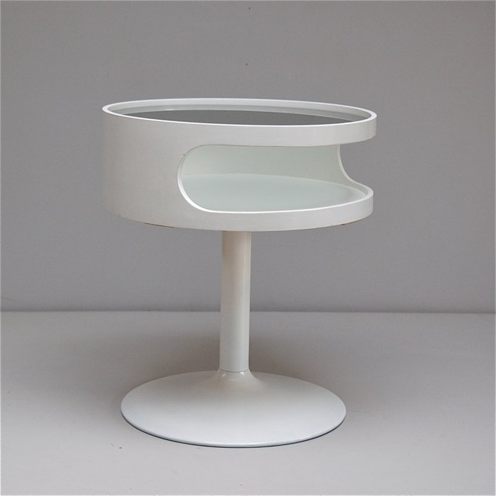 Opal Möbel – Nighstand or side table