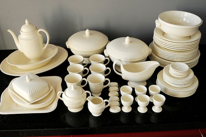 Wedgwood Edme service for 6 place settings