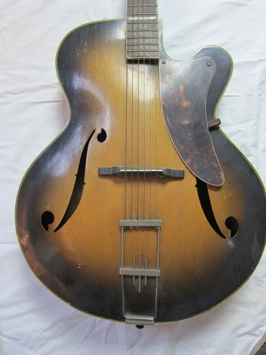 Wilson acoustic archtop guitar - 1960s