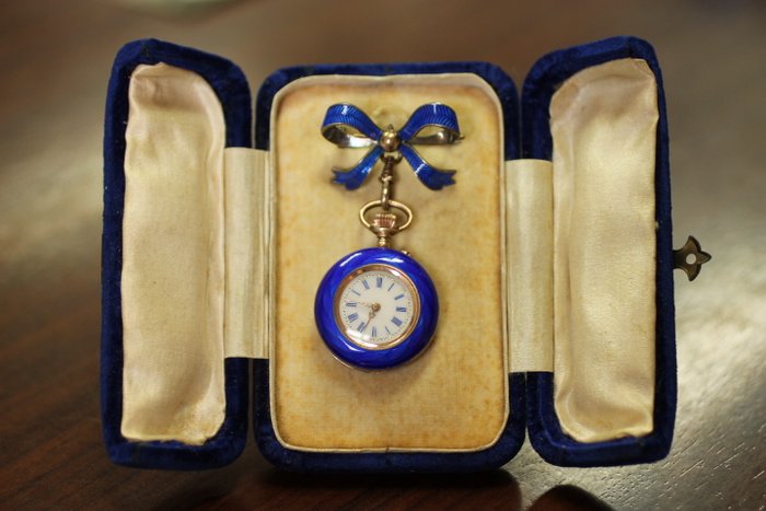 Argent Doré watch, late 19th century, woman pendant, Swiss enamel.