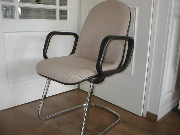 Martin Stoll for Giroflex – designer desk chair, model 50-6002.