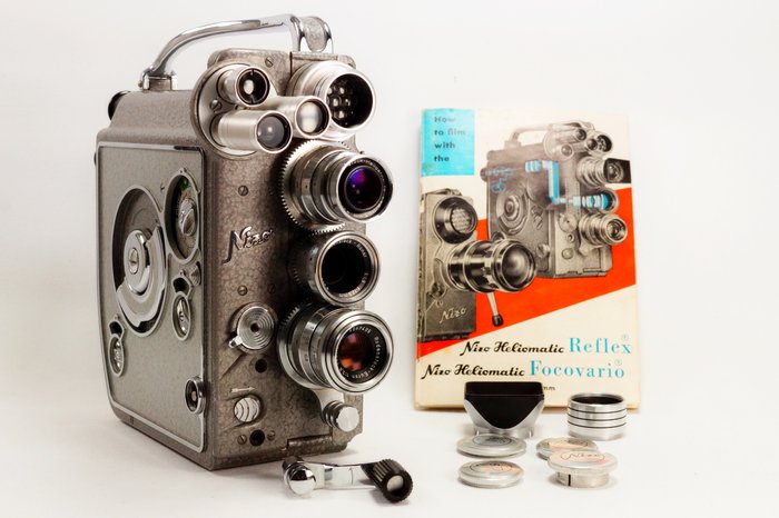 Nizo Heliomatic 8 Reflex - 8mm film camera (ca 1957)