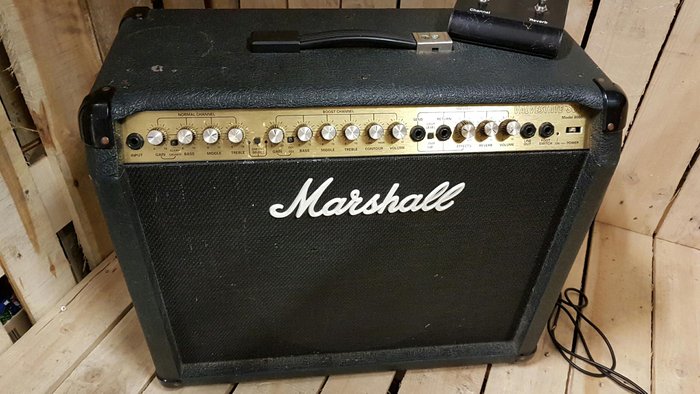 Marshall Valvestate 80V Model 8080 Combo guitar amplifier
