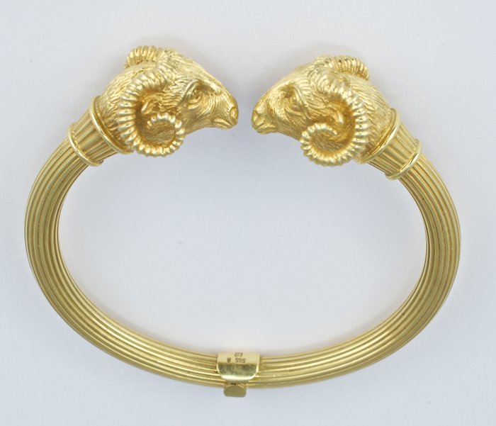 Doppelwidderkopfarmspange, 14 Karat Gold, wohl Anfang 20. Jhdt. ( 1900-1910 ), Belier, rams-head
