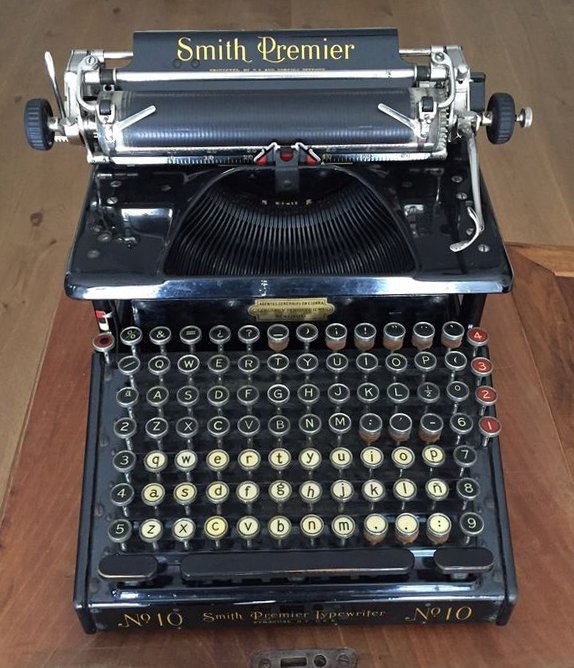 Máquina de escribir de doble teclado, Smith Premier nº10, Estados Unidos, 1908 