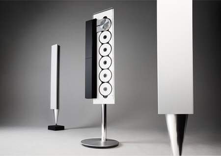 Bang & Olufsen BeoSound 9000 T2526 6-CD changer with BeoLab 8000 active speakers.