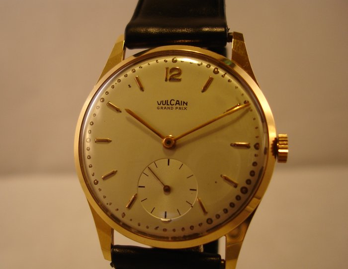 Vulcain 'Grand Prix' – men's wristwatch – Circa 1950s/60s