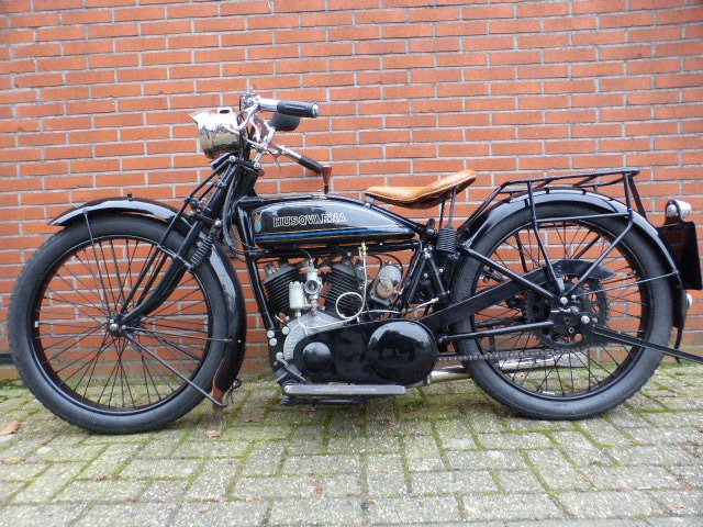 Husqvarna - Modelo 180 - V twin - 550 cc - 1927