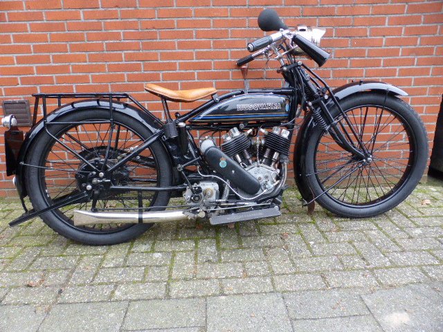 Husqvarna - model 180 2 cylinder 550cc - 1927