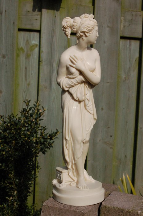 Signed: A. Santini, classic Italian sculpture of a naked Roman bather.