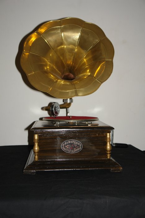 Grammofoon Sound Master 2de helft 20e eeuw replica