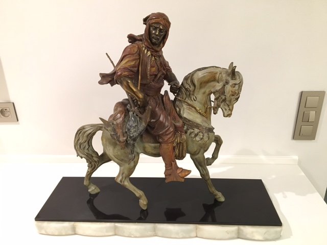 After the model titled " Arab rider " created by Emile Guillemin (1841-1907) and edited by Barye and sons - impressive oriental sculpture - circa 1920-1930
