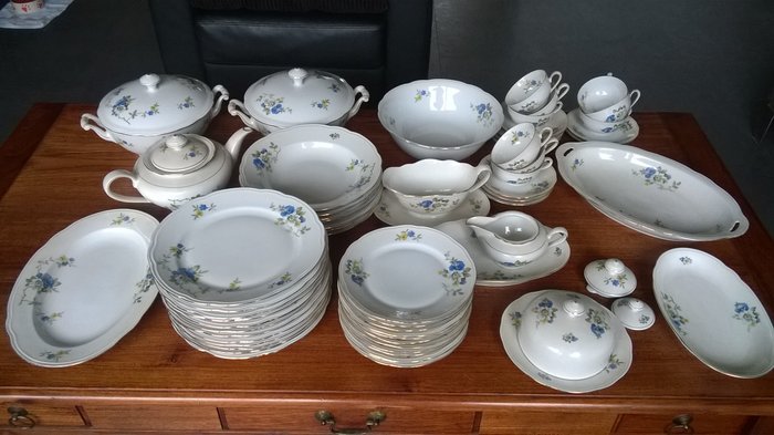 Thuringia - porcelain tableware set, blue/yellow with white flowers