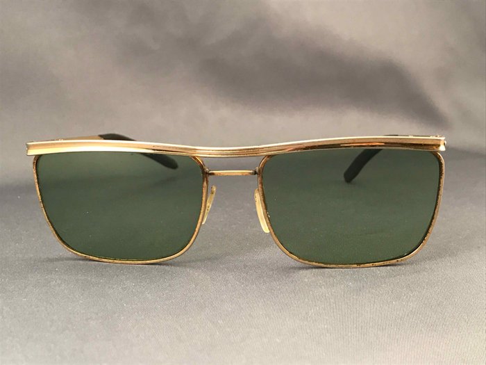 Sol Amor - Vintage sunglasses circa 50 - No box