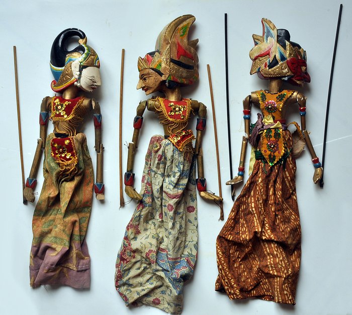 Three wayang golek puppets - Java - Indonesia - Catawiki