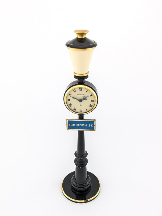 Jaeger-LeCoultre table clock with 8 days movement, lamp 'Bourbon Street ...