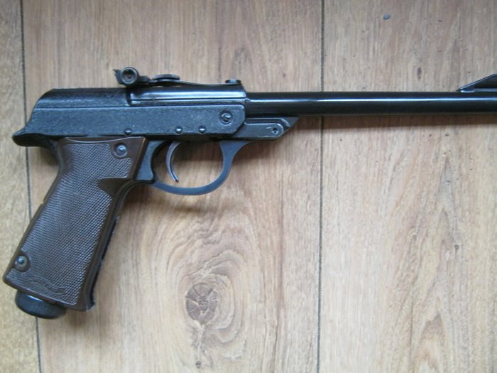 Carl Walther LP53 air pistol made in Germany