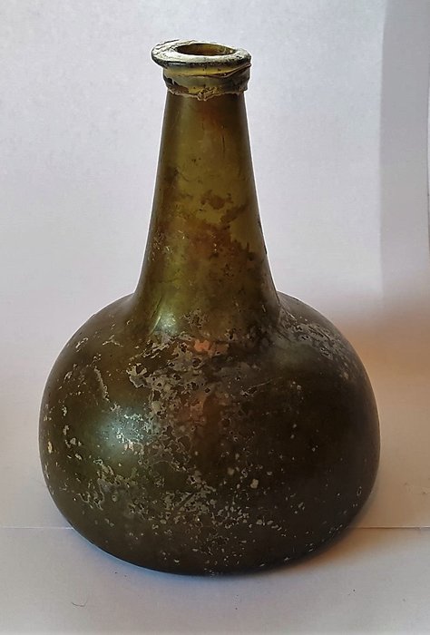 Onion bottle, antique bottle for wine or rum - 17.5 cm