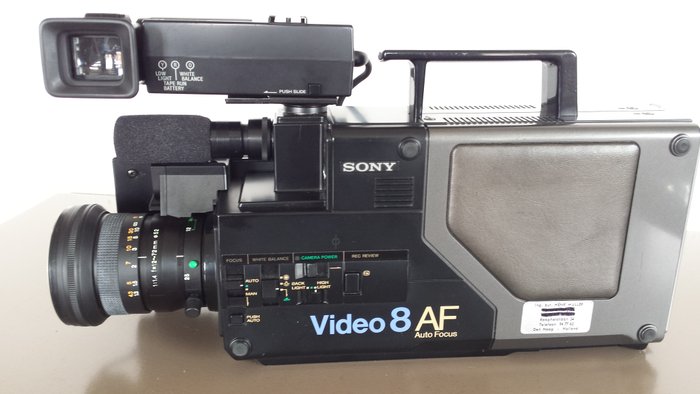 Sony - Video 8AF - Autofocus Camcorder - with all accessories 1984/1985
