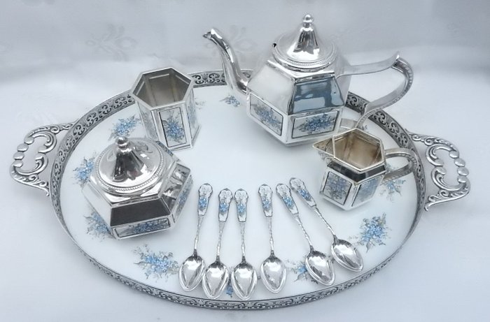 Silver plated tea set - Pako Rhenen Netherlands, 1960 + 25 items matching accessories