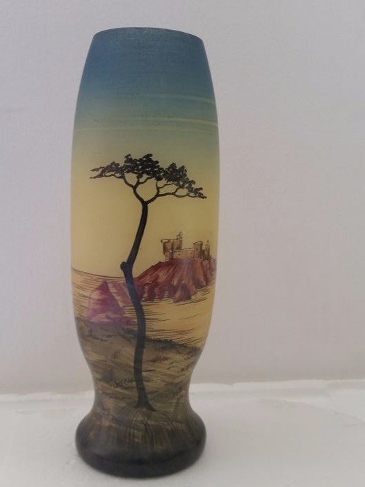 Henry Martin - Vase  en verre peint a la main